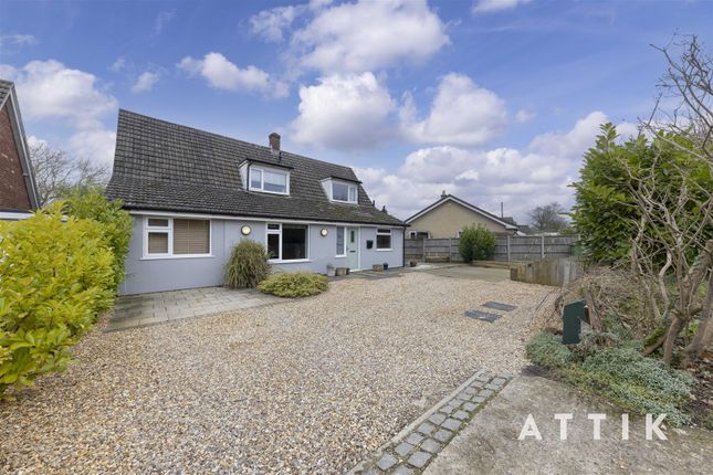 4 bedroom link detached house for sale