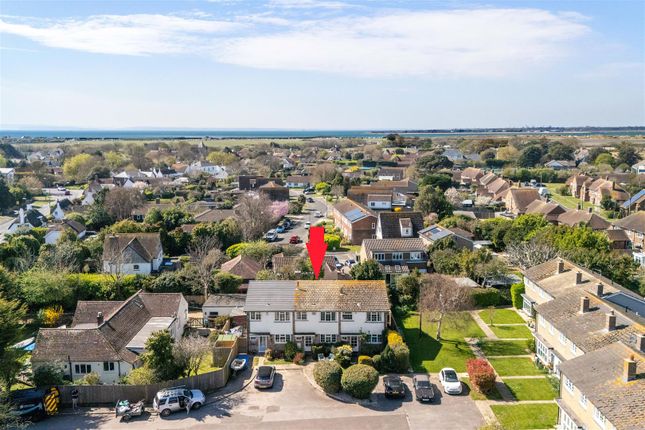 Cunliffe Close, West Wittering... 3 bed semi