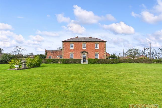 Commonwood, Holt, Wrexham 4 bed detached house for sale