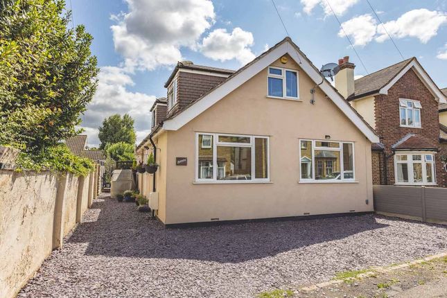 Cecil Road, Iver SL0 4 bed bungalow for sale