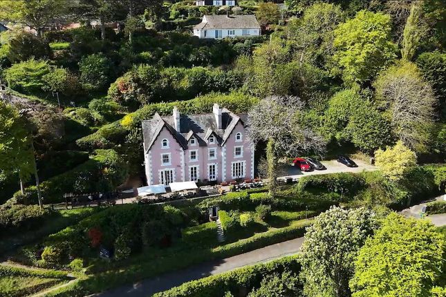 11 bedroom detached house for sale