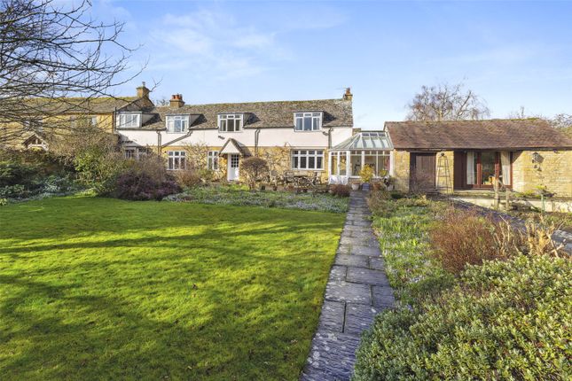 Church Street, Broadway... 3 bed end of terrace house for sale