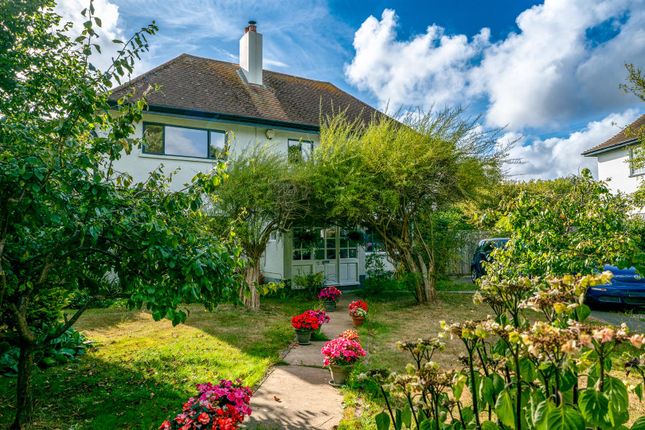 Sea Avenue, Rustington BN16 4 bed detached house for sale