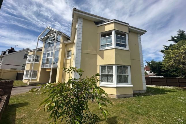 Woodland Park, Paignton 2 bed ground floor flat for sale