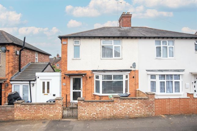 Gisburne Road, Wellingborough 3 bed semi