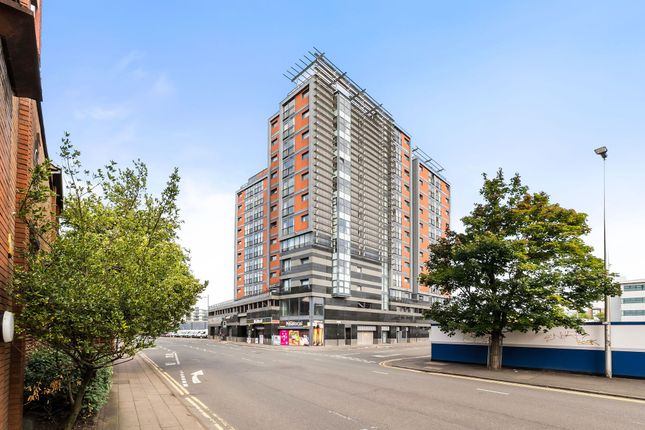 Flat 8/3, 72  Lancefield Quay, Glasgow 2 bed apartment for sale