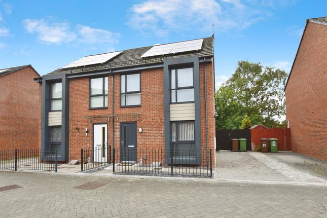 3 bedroom semi-detached house for sale