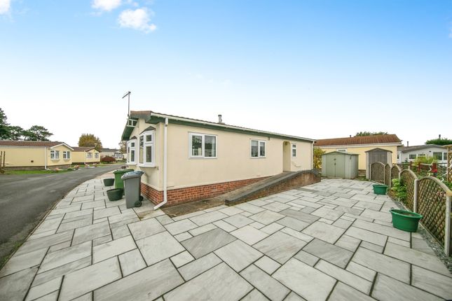 2 bed mobile/park home