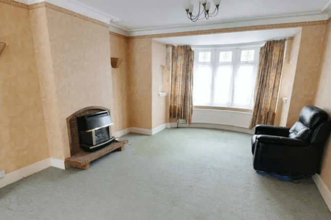 3 bed semi-detached house