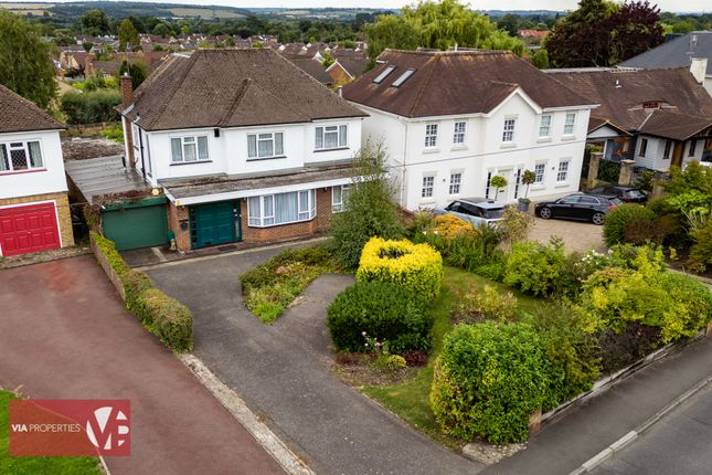 Baas Lane, Broxbourne EN10 4 bed detached house for sale