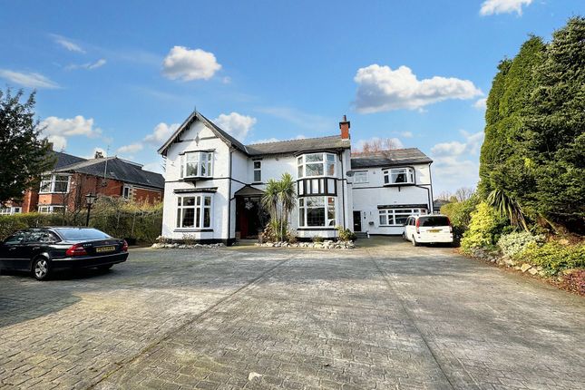 Ringley Road, Whitefield, M45 5 bed detached house for sale
