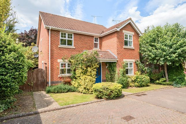 St Andrews Gardens, Cobham, Surrey, KT11 4 bed detached house for sale