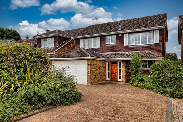 Daws Heath Road, Thundersley 4 bed detached house for sale