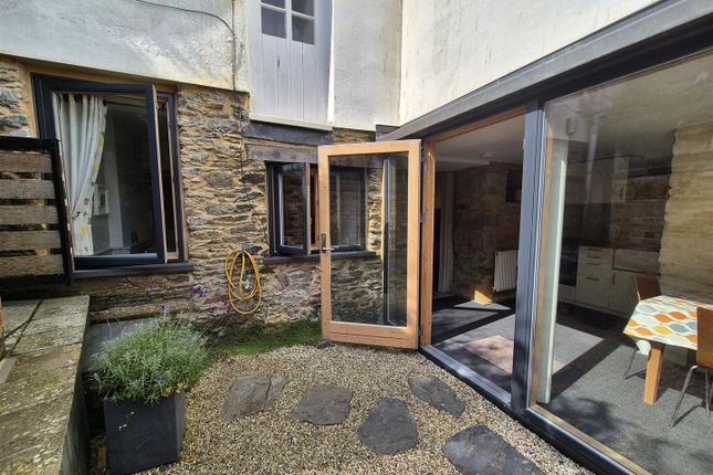 Trafalgar Square, Fowey 1 bed apartment for sale