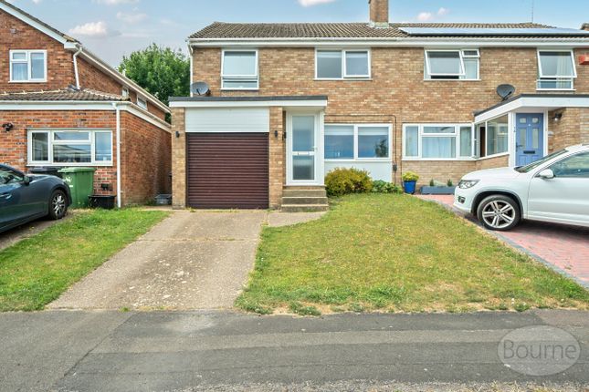 Musgrove Gardens, Alton, Hampshire, GU34 3 bed semi