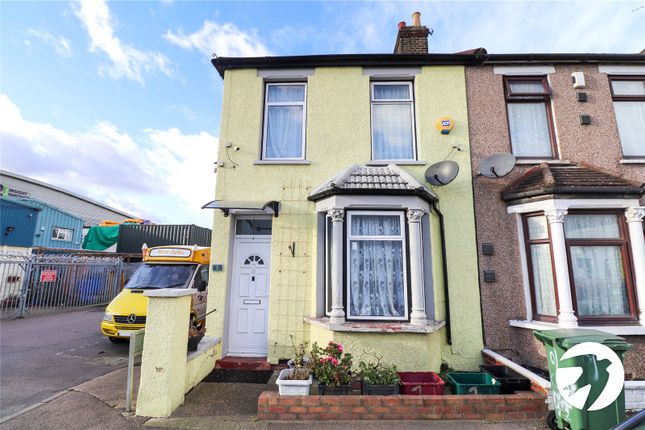 Claytonville Terrace, Crabtree... 3 bed end of terrace house for sale