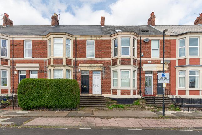 3 bedroom flat for sale