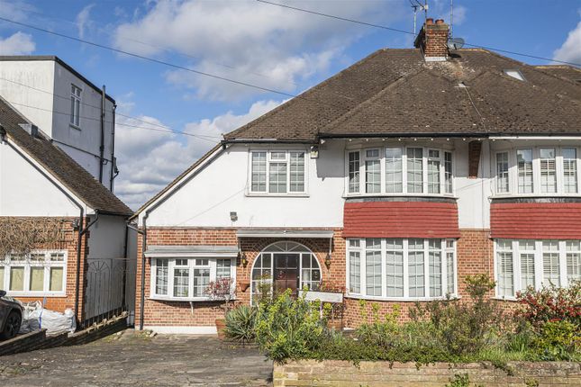 Heddon Court Avenue, Cockfosters, EN4 3 bed semi