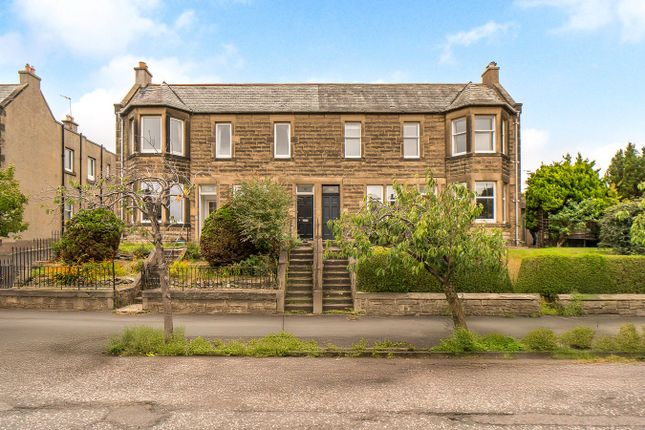 3 bedroom flat for sale