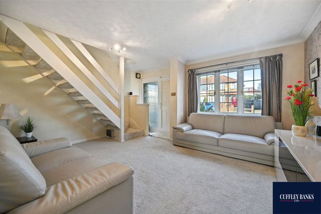 Empire Road, Perivale, Middlesex, UB6 3 bed detached house for sale