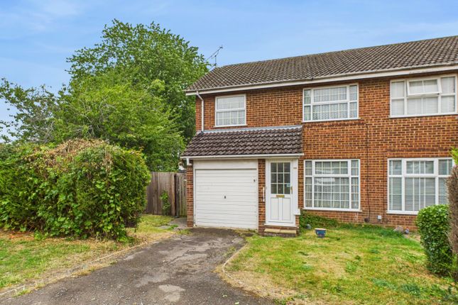 Lyra Gardens, Leighton Buzzard, LU7 3 bed semi