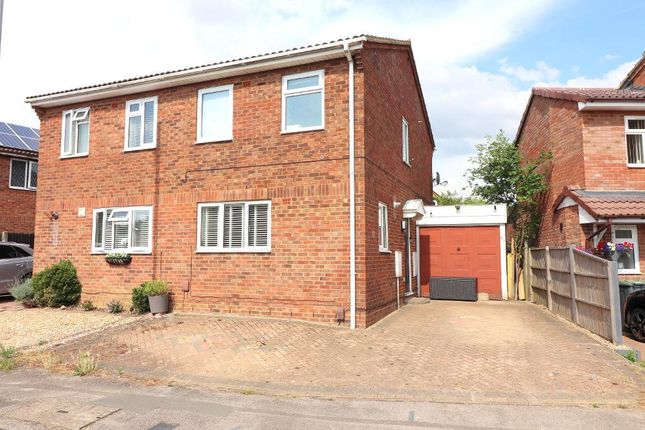 2 bedroom semi-detached house for sale