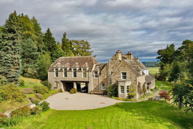 8 bedroom detached house for sale