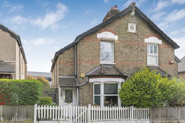 Bromley Road, Beckenham, BR3 3 bed semi