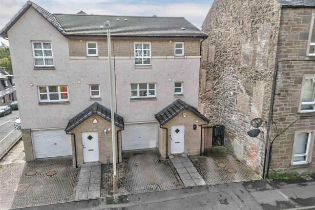 4 bedroom town house for sale