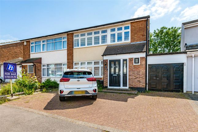 Berkeley Drive, Hornchurch, RM11 3 bed semi