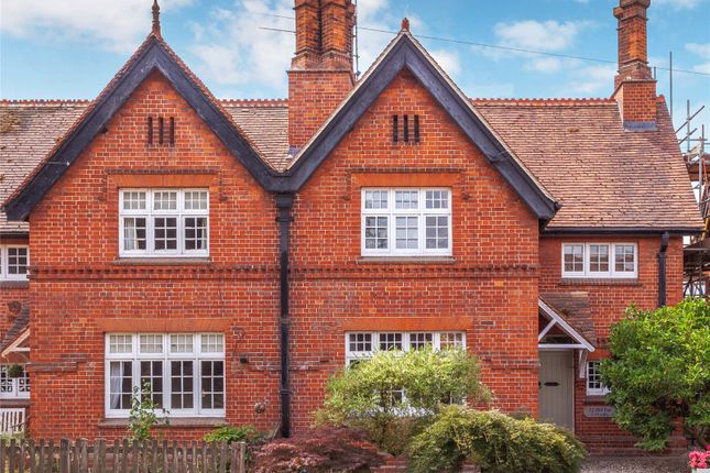 Hambleden, Buckinghamshire RG9 3 bed semi