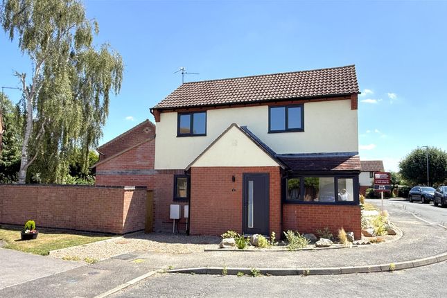 Walnut Road, Bottesford 3 bed detached house for sale