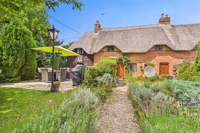 Welford Road, Wickham, Newbury... 3 bed semi
