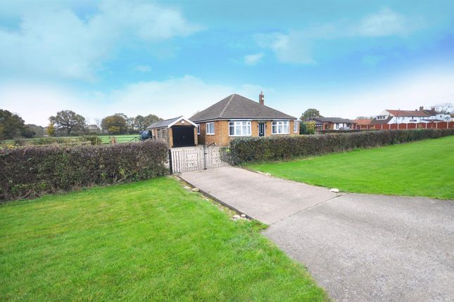 Broad Lane, Sykehouse, DN14 9AU 3 bed detached bungalow for sale