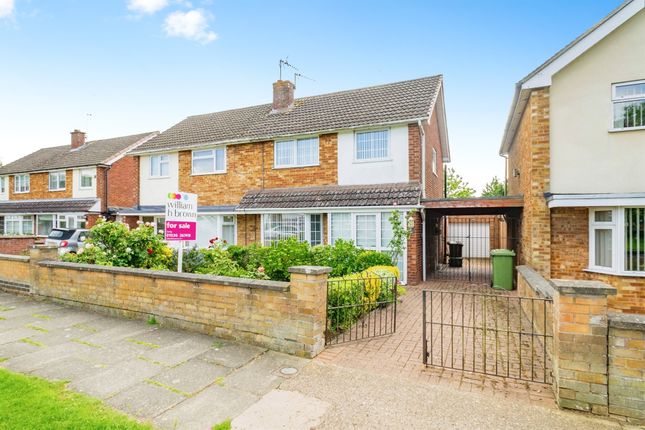 3 bedroom semi-detached house for sale