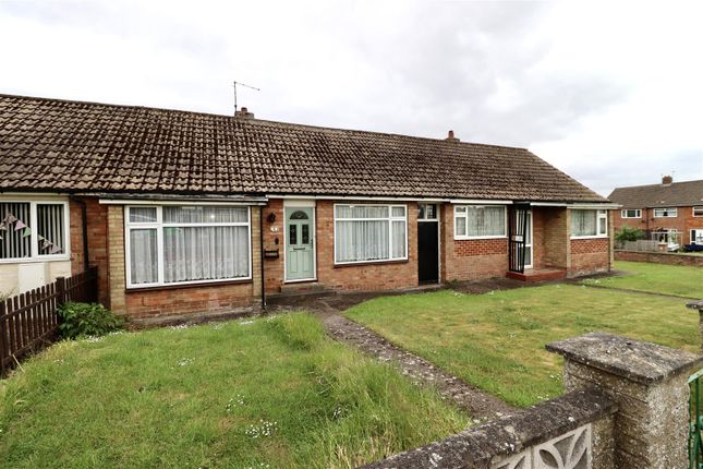 Wold Avenue, Market Weighton, York 2 bed terraced bungalow for sale