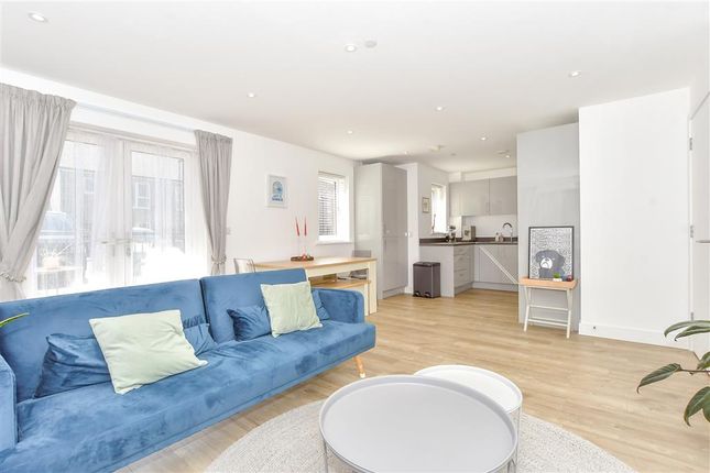 2 bed flat