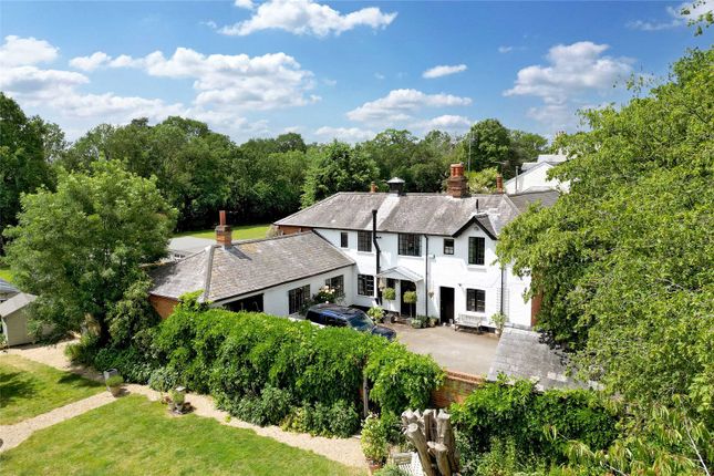 Lambs Lane, Swallowfield RG7 5 bed house for sale