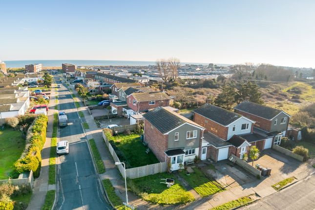 3 bed detached house