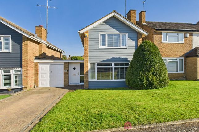 Greygoose Park, Harlow CM19 3 bed link detached house for sale