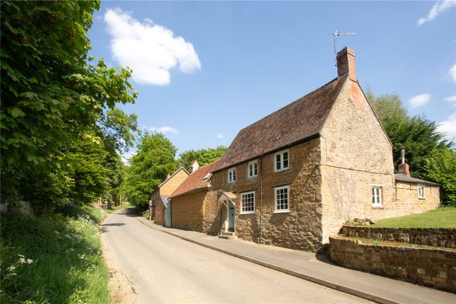 5 bed detached house