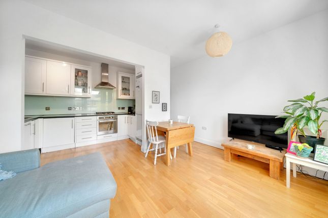 Hillmarton Road, London N7 2 bed apartment for sale
