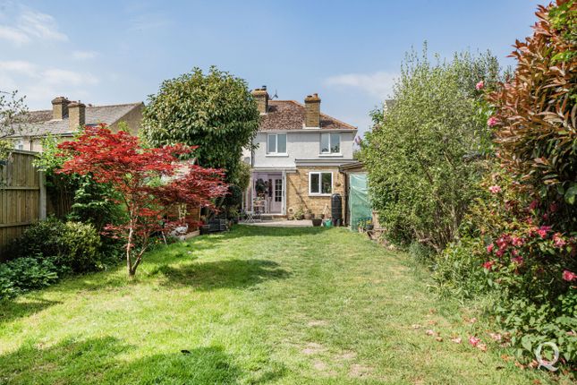 Ruins Barn Road, Tunstall... 3 bed semi