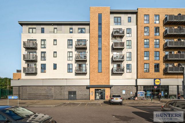 Clydesdale Way, Belvedere 2 bed flat for sale
