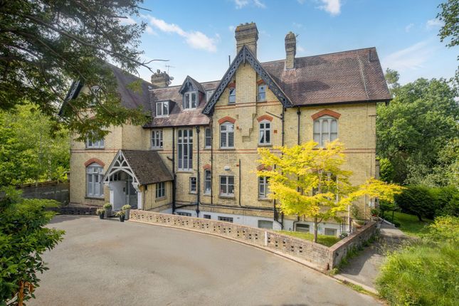 Broadwater Down, Tunbridge Wells, TN2 2 bed flat for sale