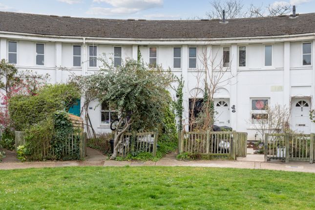 Rossendale Way, London NW1 2 bed terraced house for sale