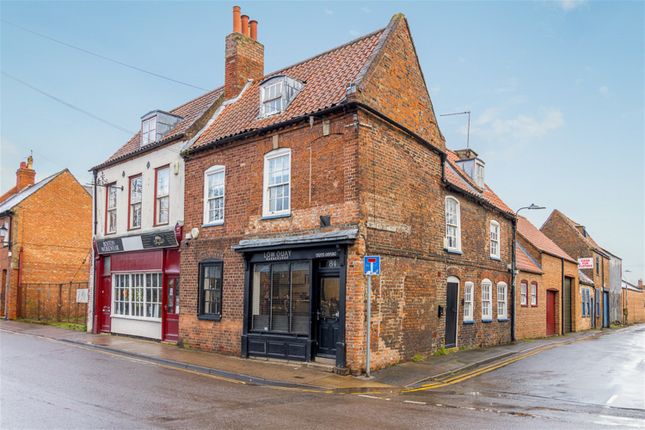 High Street, PE21 3 bed flat for sale