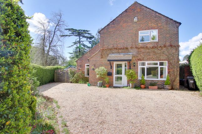 Haskells Close, Lyndhurst, SO43 4 bed detached house for sale