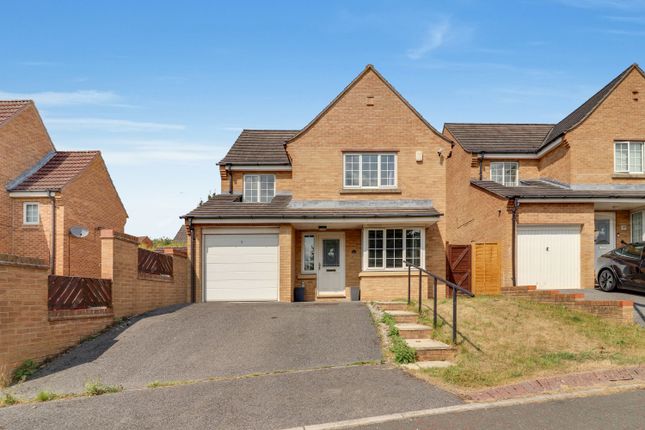 BOUNDARY DRIVE, WAKEFIELD, WEST... 4 bed detached house for sale