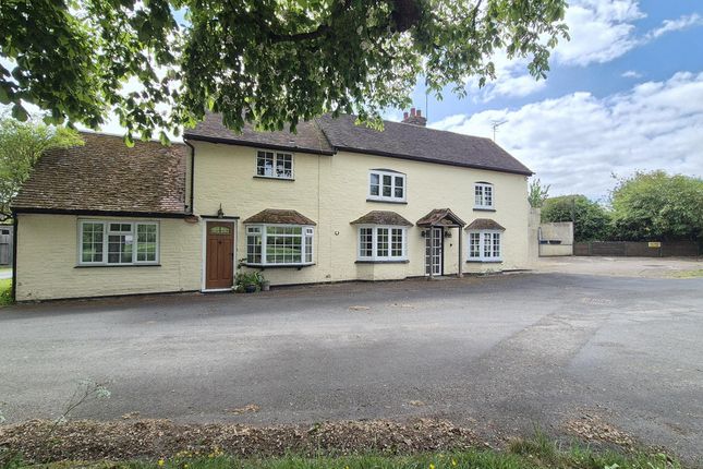 Southam Road, Ladbroke, CV47 6 bed detached house for sale